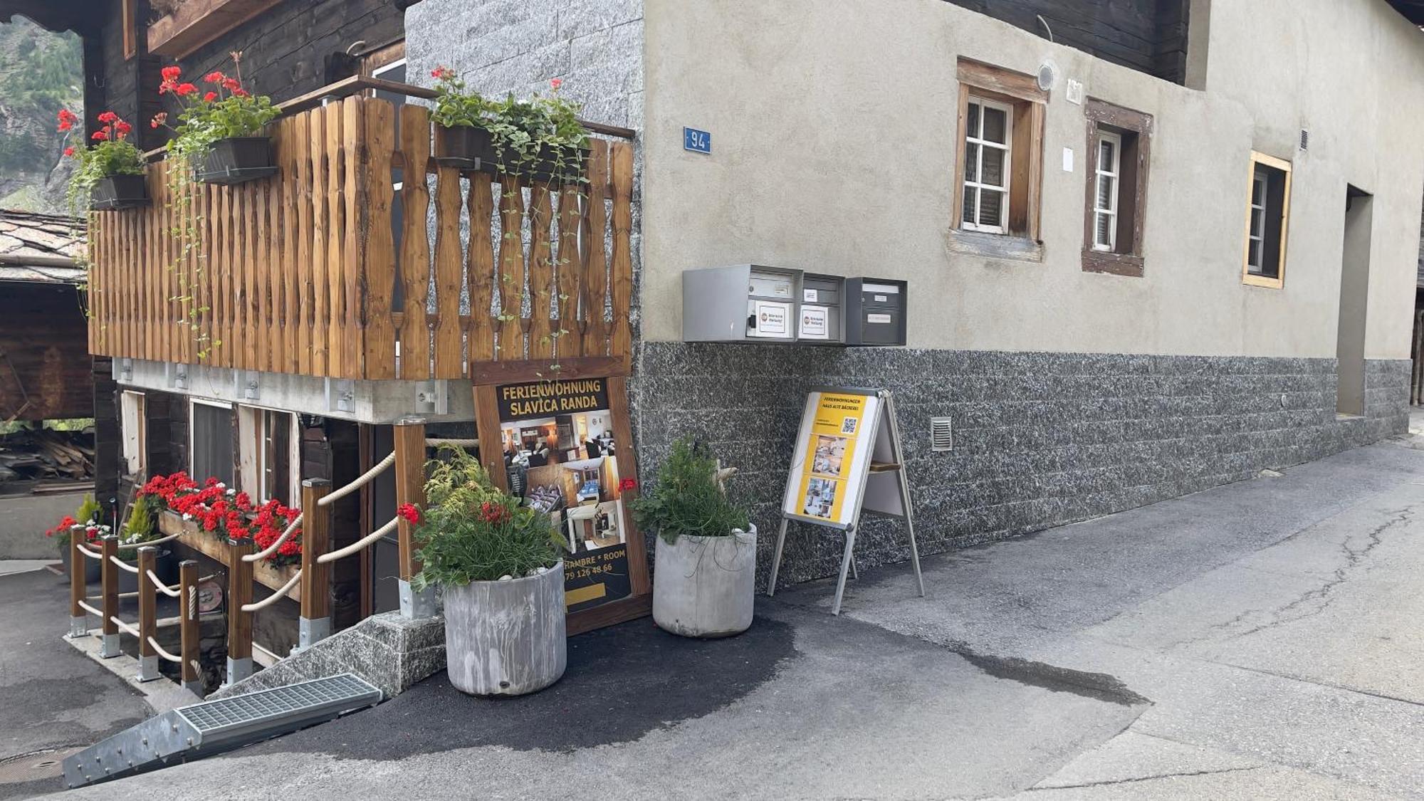Ferienwohnung Slavica Dorfstrasse 94 Randa Exterior photo